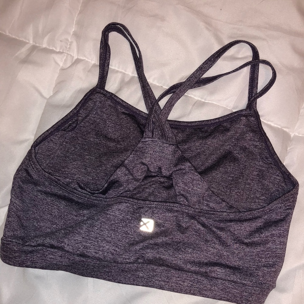 Cross back sports bra